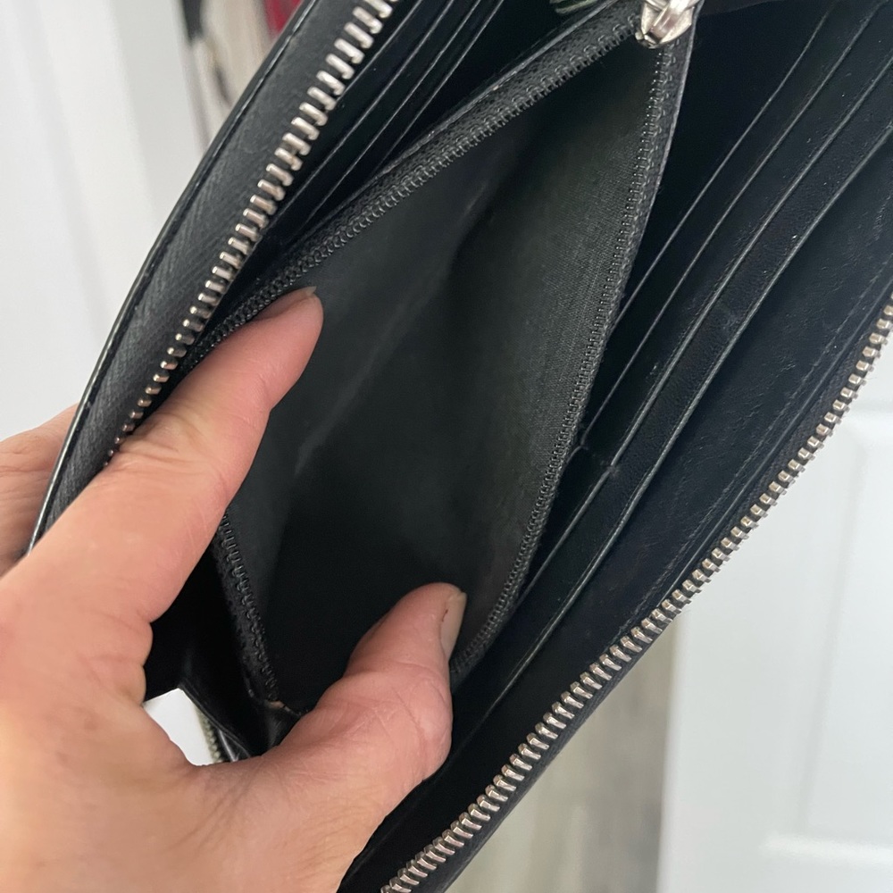 Christian Dior zippy wallet 💯 authentic - Picture 5 of 11